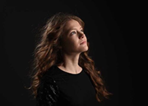 Adélaïde Ferrière Percussions | Un Violon sur le sable