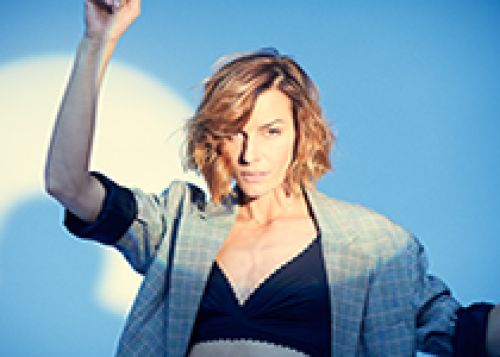 Fauve Hautot Danse | Un Violon sur le sable