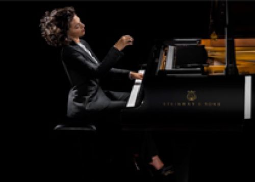 Khatia Buniatishvili Piano | Un Violon sur le sable
